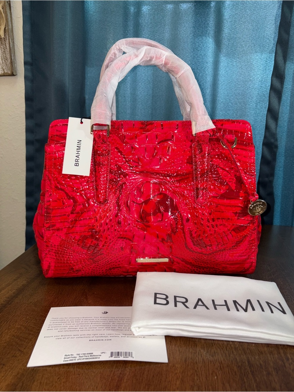 Brahmin NWT Sm Finley - Red Flare - Metallic - Front EYE -Feminine -Bold - Picture 2 of 16